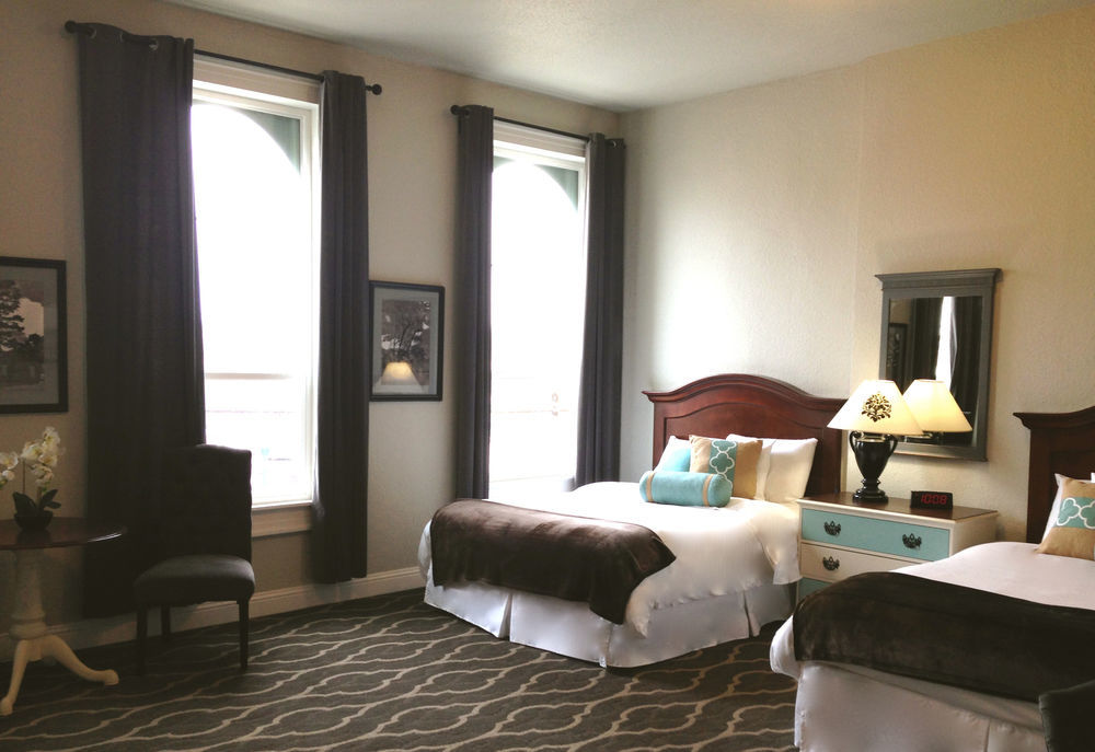 The Dilworth Inn Gonzales ภายนอก รูปภาพ