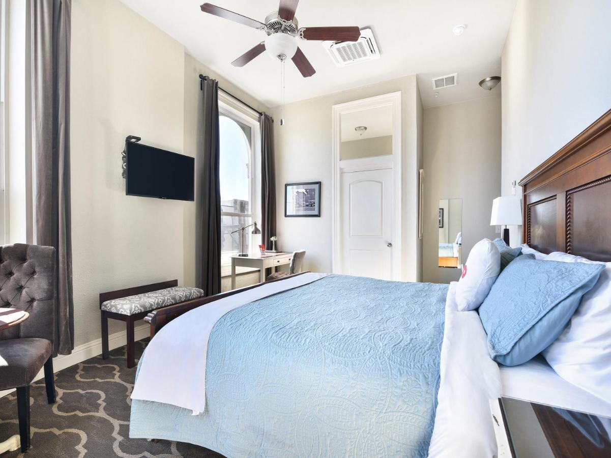 The Dilworth Inn Gonzales ภายนอก รูปภาพ